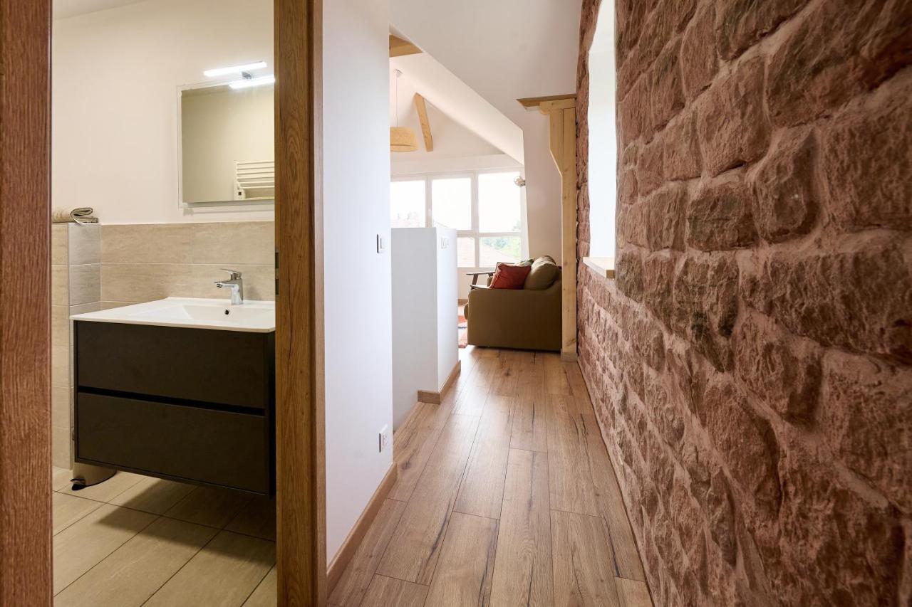 Le Pommier - Appt Avec Jardin Partage Apartment Puberg Bagian luar foto
