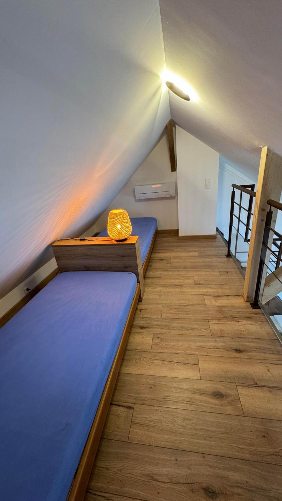 Le Pommier - Appt Avec Jardin Partage Apartment Puberg Bagian luar foto